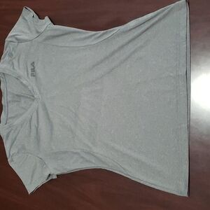 Fila Short Sleeve V Neck Wicking Fitted Tee M VGUC